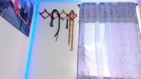 Juan Esteban online show from December 1, 2024, 4:29 pm
