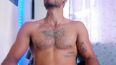 Juan Esteban online show from December 3, 2024, 2:05 pm
