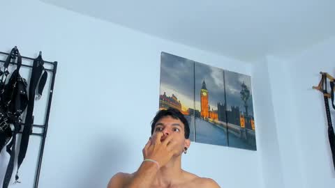 Juan Esteban online show from October 12, 2025, 5:01 pm