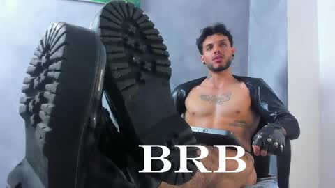 Juan Esteban online show from April 16, 2026, 2:56 am