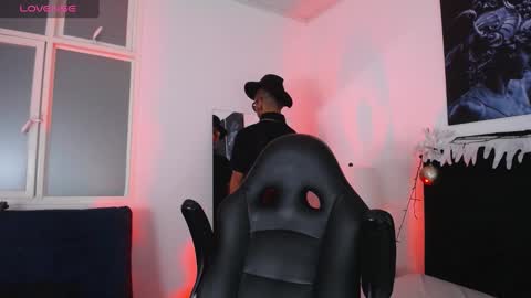 juancamilo66_ online show from December 28, 2024, 4:08 am