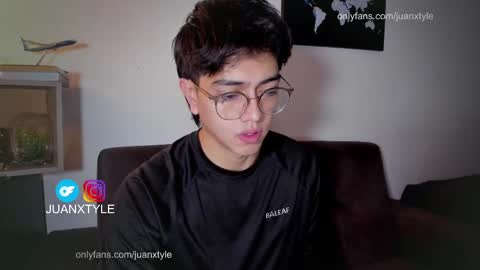 Snapshot of juancamroom chatting on September 13, 2025, 8:30 pm . online show from September 13, 2025, 8:30 pm