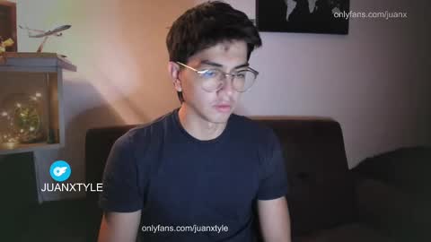 Snapshot of juancamroom chatting on October 14, 2025, 5:14 pm . online show from October 14, 2025, 5:14 pm