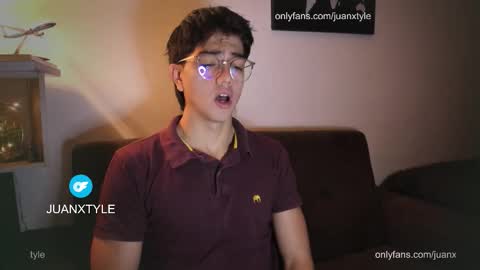 Snapshot of juancamroom chatting on October 21, 2025, 7:03 pm . online show from October 21, 2025, 7:03 pm