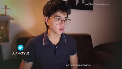 Snapshot of juancamroom chatting on October 22, 2025, 10:09 pm . online show from October 22, 2025, 10:09 pm