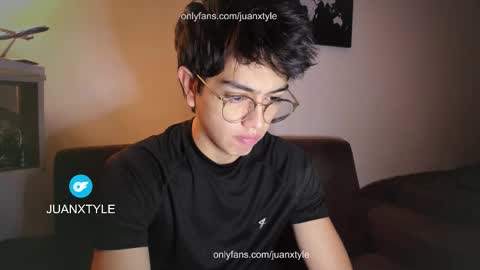 . online show from December 16, 2025, 6:57 pm