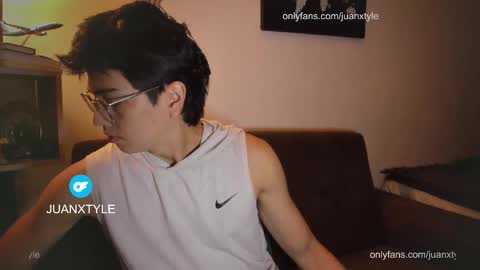 . online show from December 18, 2025, 5:02 am