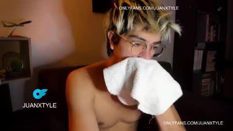 Snapshot of juancamroom chatting on June 4, 2026, 8:26 pm . online show from June 4, 2026, 8:26 pm