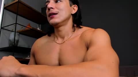 Snapshot of juandres007 chatting on April 24, 2026, 2:52 pm JUANDRES online show from April 24, 2026, 2:52 pm