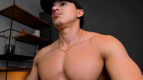 Snapshot of juandres007 chatting on June 19, 2026, 1:54 am JUANDRES online show from June 19, 2026, 1:54 am