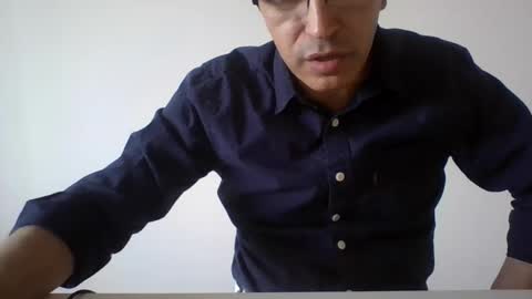 Snapshot of juanearth1 chatting on May 28, 2026, 9:56 pm juanearth1 online show from May 28, 2026, 9:56 pm