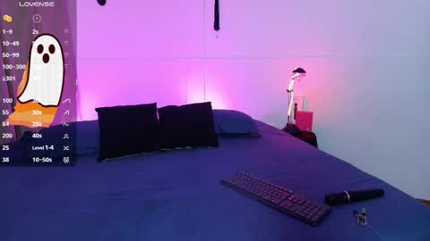 Blue online show from October 30, 2025, 4:08 pm