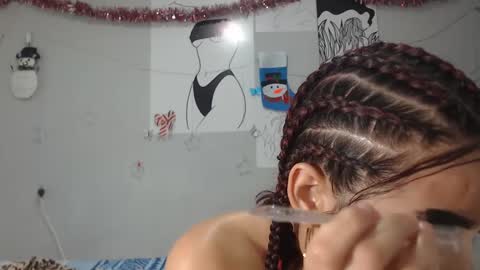 juanse_hot11 online show from January 6, 2025, 7:45 pm