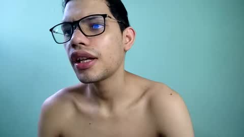 Snapshot of juansuarez204 chatting on December 22, 2024, 9:42 pm juansuarez204 online show from December 22, 2024, 9:42 pm