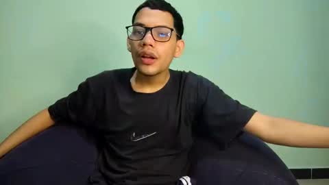 Snapshot of juansuarez204 chatting on January 6, 2025, 1:42 am juansuarez204 online show from January 6, 2025, 1:42 am