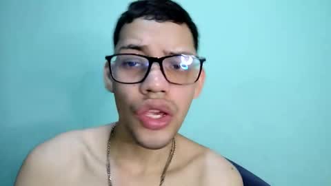 Snapshot of juansuarez204 chatting on January 10, 2025, 11:39 pm juansuarez204 online show from January 10, 2025, 11:39 pm