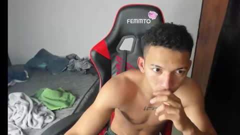 Snapshot of juansw66 chatting on February 10, 2026, 7:23 am juansw66 online show from February 10, 2026, 7:23 am