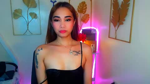 EloiseMoree online show from November 28, 2025, 3:31 am