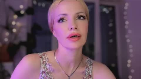 Snapshot of jugoddess chatting on July 10, 2026, 5:26 pm Goddess Julia online show from July 10, 2026, 5:26 pm