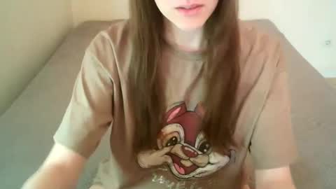 JuiceTalia online show from March 8, 2026, 4:49 am