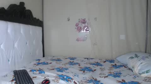 juicy538399 online show from February 8, 2026, 2:48 am