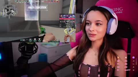 Angelina online show from February 28, 2025, 9:55 pm