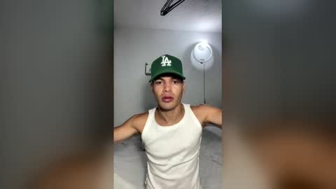 Miguel online show from April 27, 2026, 1:36 am