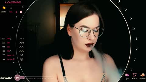 Bella online show from November 11, 2025, 9:26 pm