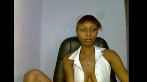 Snapshot of juicy_pinkpussy564197 chatting on July 11, 2026, 8:39 am olivia online show from July 11, 2026, 8:39 am