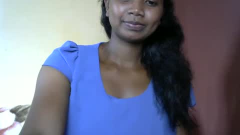 Snapshot of juicy_pretty chatting on March 8, 2025, 10:43 am stellah online show from March 8, 2025, 10:43 am