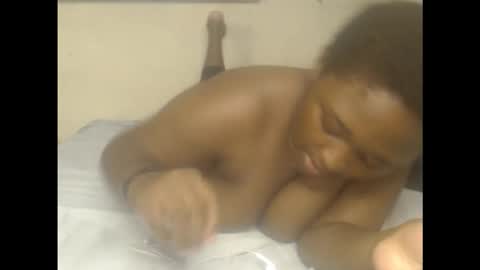 juicyboobssx online show from September 17, 2025, 7:04 pm