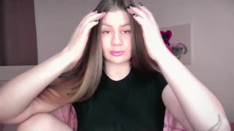 Elena online show from April 5, 2026, 1:08 pm