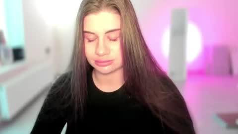 Elena online show from June 14, 2026, 3:14 pm