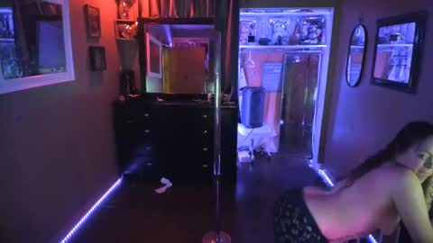 juicyjayxxx69 online show from February 13, 2025, 4:00 am