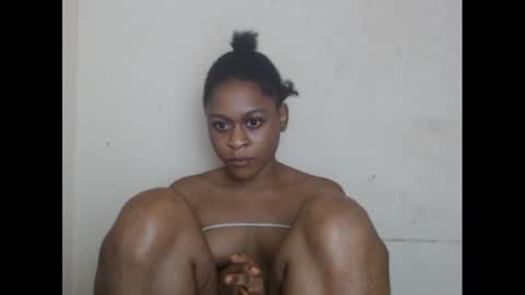 juicynwetx online show from March 10, 2025, 1:12 am