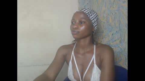 juicypiexx online show from February 28, 2025, 5:15 am