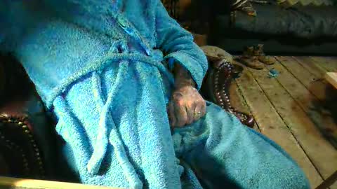 Snapshot of juicypit chatting on December 16, 2024, 1:42 am Greg online show from December 16, 2024, 1:42 am