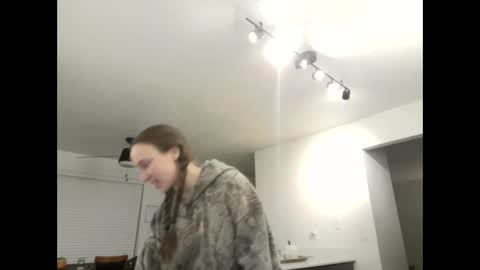 Sav online show from November 21, 2025, 6:23 am