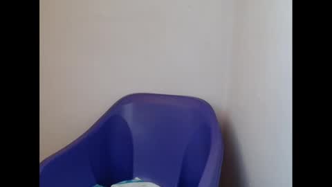 juicyxpink online show from January 27, 2025, 2:02 pm