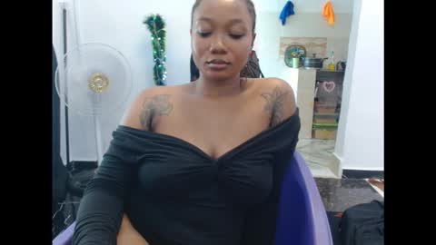 juicyxpink online show from December 20, 2025, 9:05 am