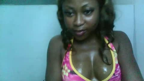 Snapshot of juicyyxboobs chatting on May 6, 2026, 9:53 pm juicyyxboobs online show from May 6, 2026, 9:53 pm