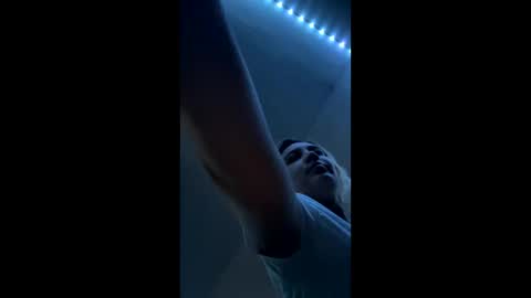 Juiccy online show from September 25, 2025, 8:51 am