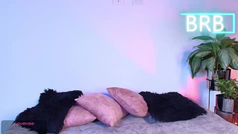 Jules and Gia online show from February 24, 2026, 8:23 am