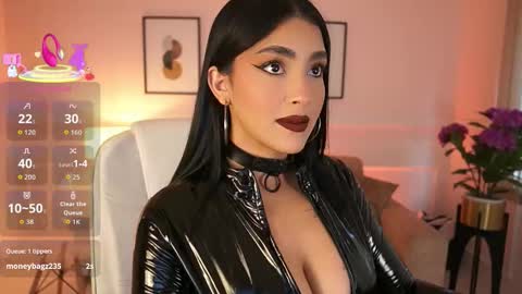 Snapshot of julesbennet chatting on October 31, 2025, 11:33 am Jules Bennett online show from October 31, 2025, 11:33 am