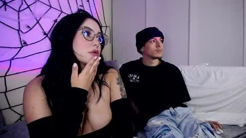 JULI  AARON online show from October 19, 2025, 5:08 am