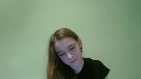 Snapshot of juli_etta chatting on December 8, 2024, 10:14 pm Julietta online show from December 8, 2024, 10:14 pm