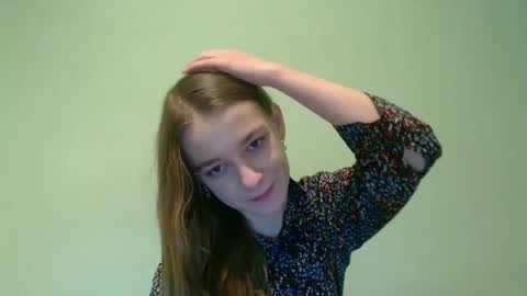 Snapshot of juli_etta chatting on December 14, 2024, 3:51 am Julietta online show from December 14, 2024, 3:51 am