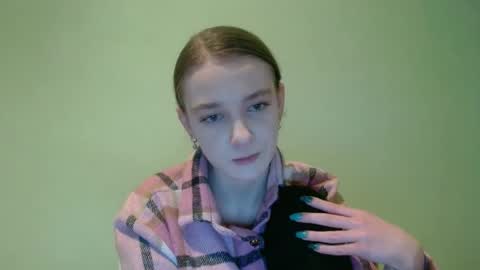 Snapshot of juli_etta chatting on January 6, 2025, 10:58 pm Julietta online show from January 6, 2025, 10:58 pm