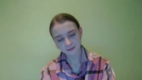 Snapshot of juli_etta chatting on January 7, 2025, 5:01 am Julietta online show from January 7, 2025, 5:01 am