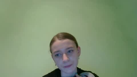 Snapshot of juli_etta chatting on January 12, 2025, 1:53 am Julietta online show from January 12, 2025, 1:53 am